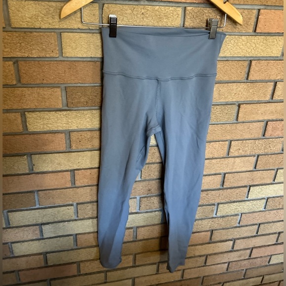 Alo Yoga Full Length Athletic Leggings Dusty Blue Women’s - Picture 1 of 5